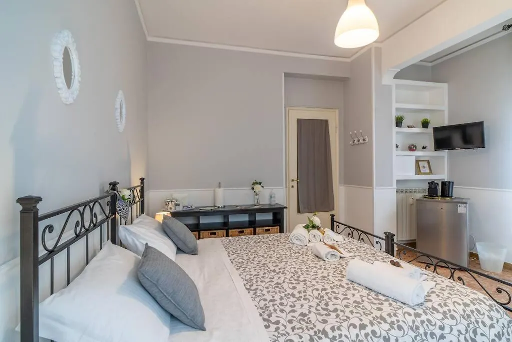 Terrazze Italiane City Center - White Apartment Verona